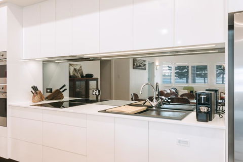 Deco Beach Luxury Apartments - Accommodation Fremantle 2