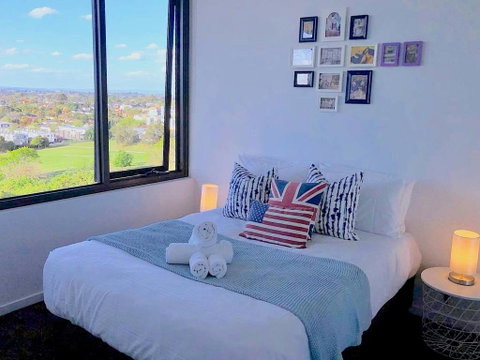 Deluxe , Central Park,  4B2B APT , BoxHill , Panorama - Accommodation Fremantle 2