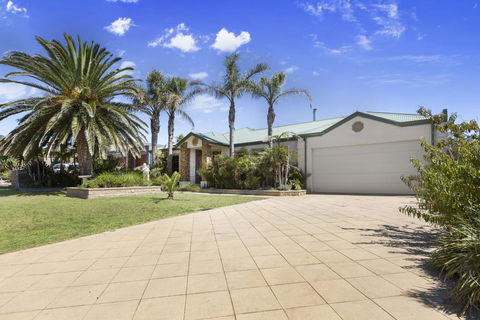 DIAMOND BAY RETREAT - SORRENTO - Accommodation Fremantle 2