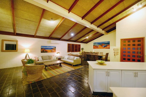 Diggers Beach Surf House - Accommodation Fremantle 3