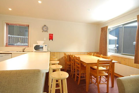 Discobulous 6 - Accommodation Fremantle 2