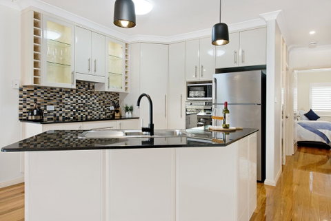 Dolphin Cove - Apt 5 - Accommodation Fremantle 3