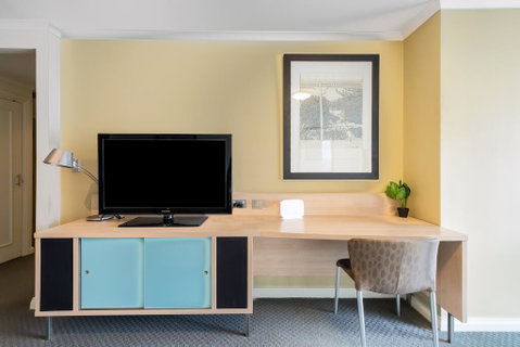 DREAM HARBOUR VIEW 2 BRM // GYM, POOL And PARKING - Accommodation Fremantle 2
