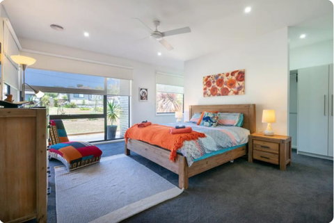 Dromana Spacious Family Getaway Indoor Outdoor Living - Accommodation Fremantle 2