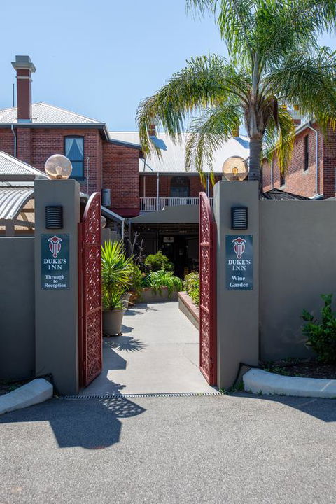 Duke's Inn - Accommodation Fremantle 3