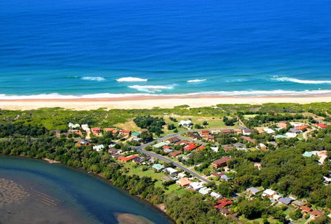 DUNGOOD- 3 Tallarook Cl Dunbogan - Accommodation Fremantle 0