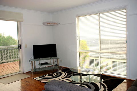 EAGLES NEST VIEWS ON TAMARA - Accommodation Fremantle 2