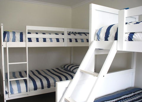 EAGLES NEST VIEWS ON TAMARA - Accommodation Fremantle 3