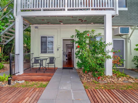 Easy Going Holiday Unit On McKenzie MK4 - Accommodation Fremantle 2