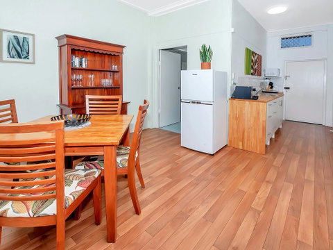 Easy Going Holiday Unit On McKenzie MK5 - Accommodation Fremantle 2