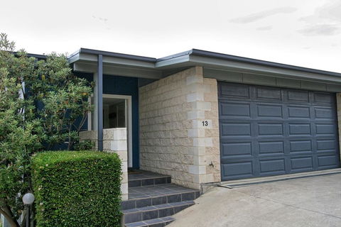 Eclipse 13/10 Nettin Circuit - Accommodation Fremantle 3