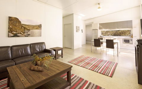 Ecocrackenback 9 - Sustainable Chalet Close To The Slopes - Accommodation Fremantle 2