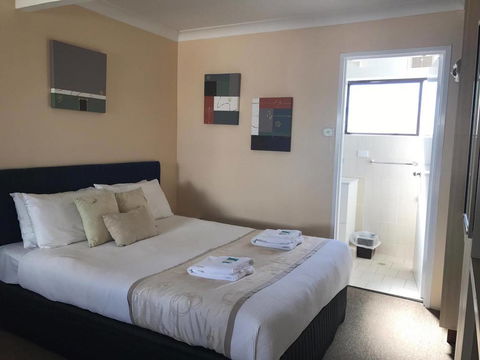 Edgewater Motel - Accommodation Fremantle 2