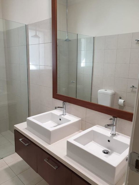 Elizabeth House - Accommodation Fremantle 3