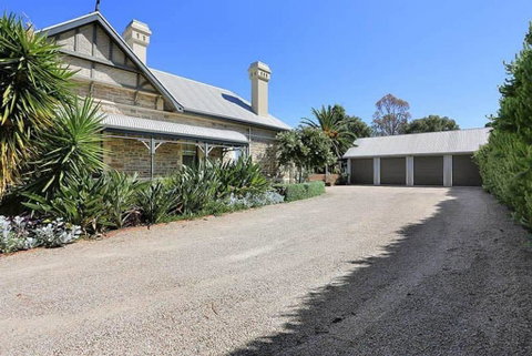 Elizabeth House - Accommodation Fremantle 2