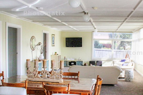 Elusive Penguin - Accommodation Fremantle 3