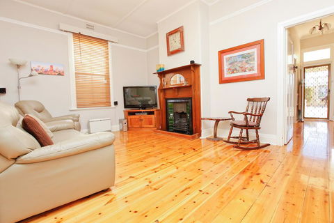 Emaroo Cottages Broken Hill - Accommodation Fremantle 3