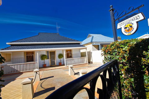 Emaroo Cottages Broken Hill - Accommodation Fremantle 2