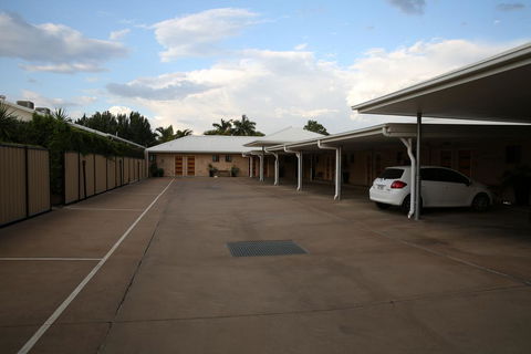 Emerald Central Palms Motel - Accommodation Fremantle 1