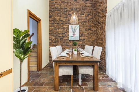 Epping 3BR 3BA Fast Wifi Easy Parking House - Accommodation Fremantle 3