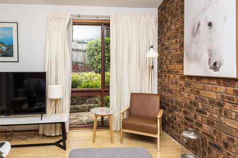 Epping 3BR 3BA Fast Wifi Easy Parking House - Accommodation Fremantle 1