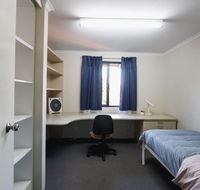 Erica Underwood House 6 Bedroom Flat - Accommodation Fremantle