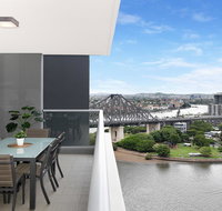 Executive Family 3 Bedroom Suite - Brisbane CBD - Views - Pool - WIFI - Free parking - Accommodation Fremantle
