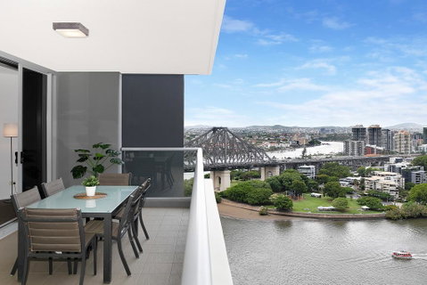 Executive Family 3 Bedroom Suite - Brisbane CBD - Views - Pool - WIFI - Free Parking - Accommodation Fremantle 0