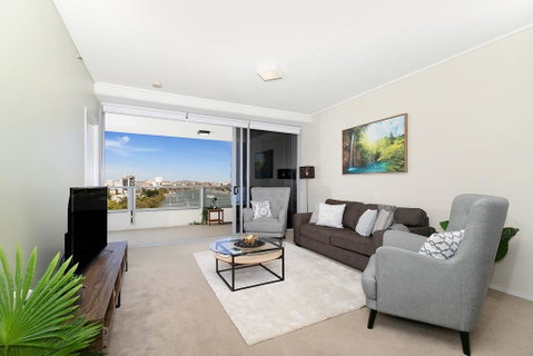 Executive Lux 3 Bedroom - Brisbane CBD - Views - Pool - Wifi - Free Parking - Accommodation Fremantle 1