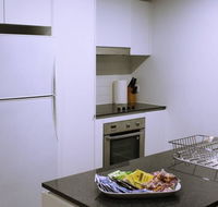 Executively Styled 2 Bed 2 Bath Perfect Location - Accommodation Fremantle