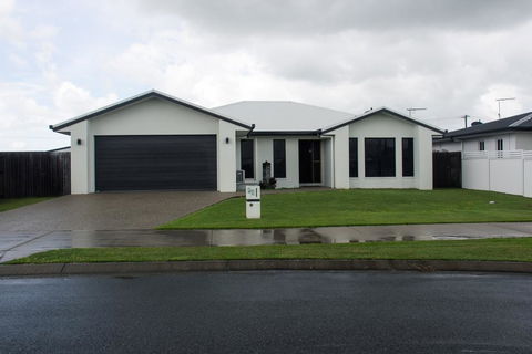 Family Friendly Holiday Home - Accommodation Fremantle 3
