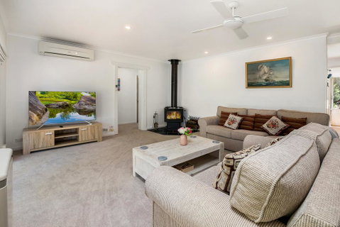 Family Fun Retreat With Spa - Accommodation Fremantle 1