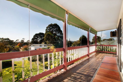 FAMILY GETAWAY - DROMANA - Accommodation Fremantle 0