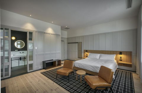 Farmers Home Hotel - Accommodation Fremantle 2