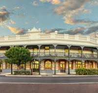 Farmers Home Hotel - Accommodation Fremantle
