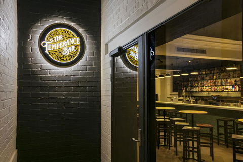 Farmers Home Hotel - Accommodation Fremantle 1