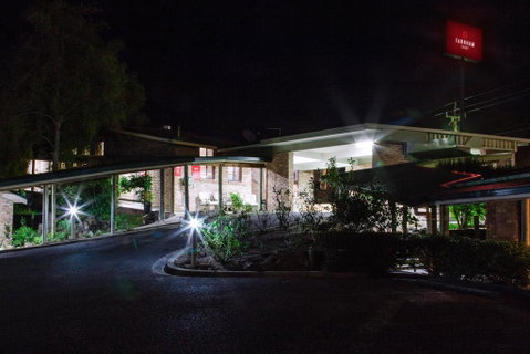 Farnham Court Motel And Restaurant - Accommodation Fremantle 1