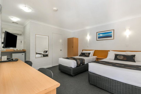 Flag Motor Lodge - Accommodation Fremantle 1