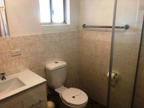 Flat 2 - 3 Bay Lane - Accommodation Fremantle 2
