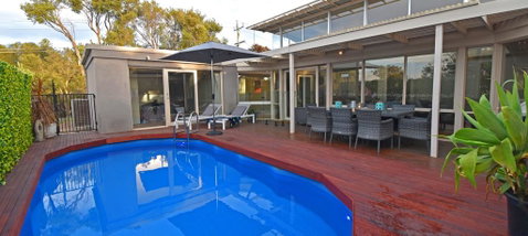 FLORENCE HOUSE Sundrenched Luxury With Pool & Deck - Accommodation Fremantle 0