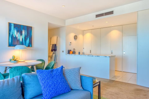 Flying Views Over The CBD, Free Parking, Pool, Sauna, Wifi - Accommodation Fremantle 1