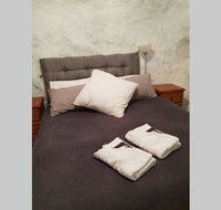 Fossickers Den Dugout Accommodation - Accommodation Fremantle