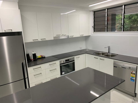 Frangipani 5 - Accommodation Fremantle 2