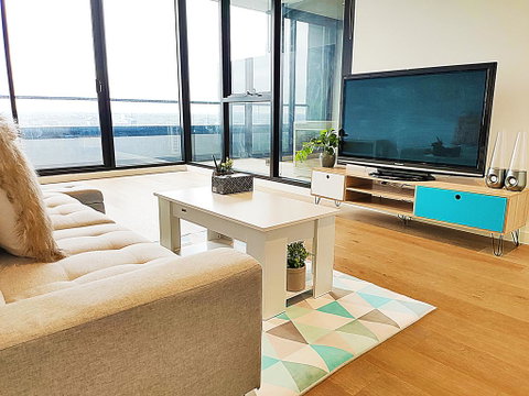 Free Parking+Netfix Luxury Comfy 1Bedroom+Gym+Pool - Accommodation Fremantle 0