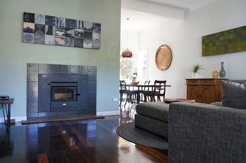 Gallery House Dwellingup - Accommodation Fremantle 0