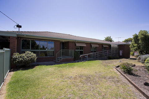 Geelong Holiday Home - Accommodation Fremantle 2