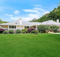 Gerron Park - country luxe tennis court and pool - Accommodation Fremantle