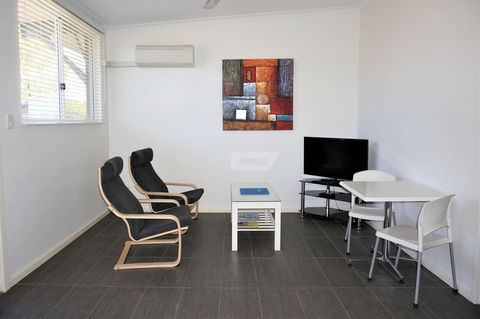 Getaway Villas Unit 38-3 - 1 Bedroom Self-Contained Accommodation - Accommodation Fremantle 3