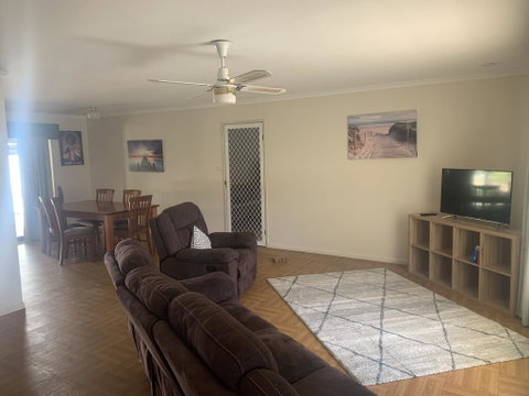 Gin Gin Budget Accommodation - Accommodation Fremantle 2