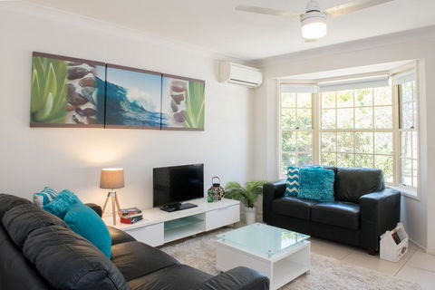 Gold Coast Family Villa - Accommodation Fremantle 0